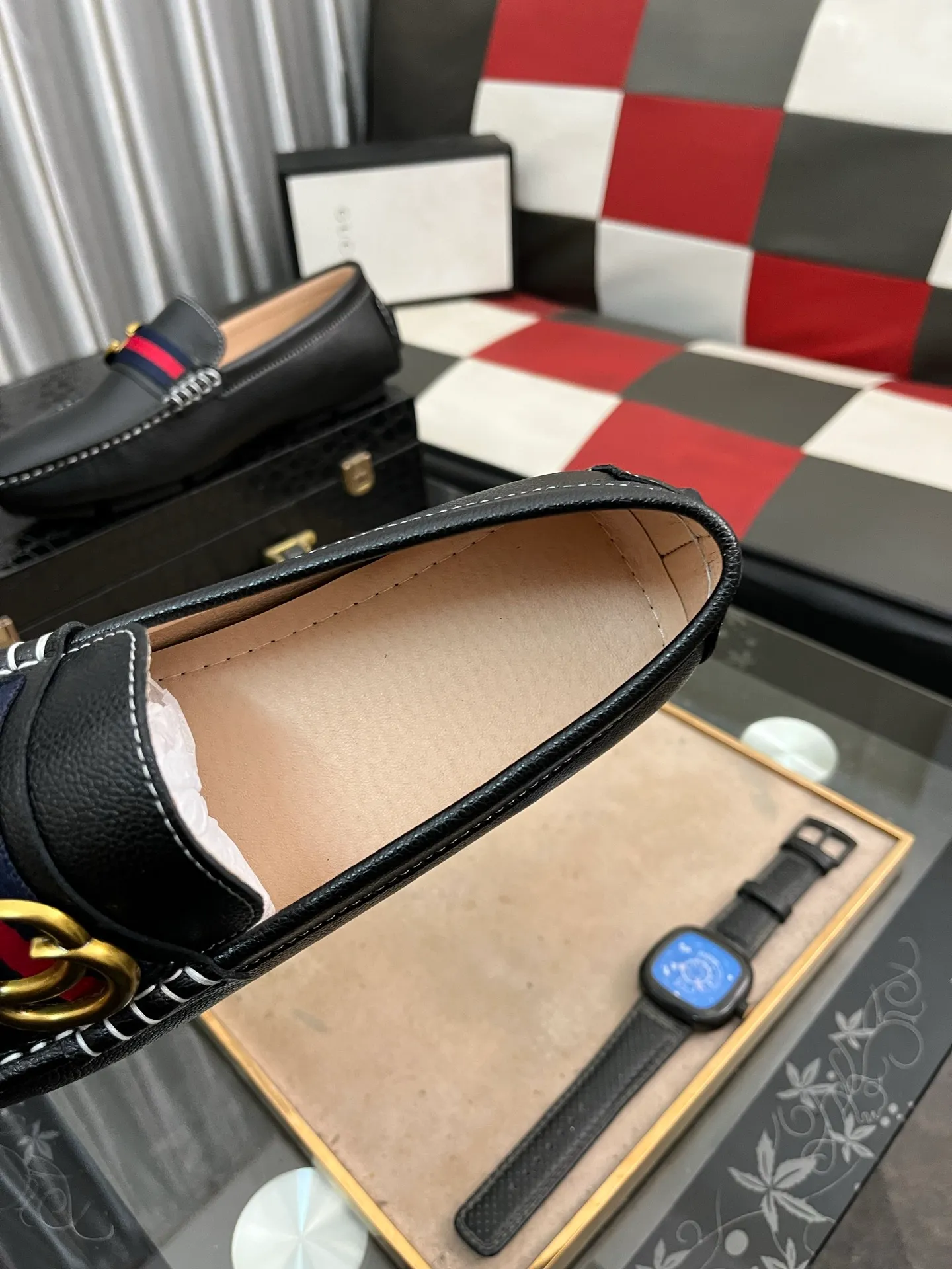 Men's shoes💰400⌚️⌚️【GUCCI Gucci】Original men's casual beanie shoes, original Italian imported special material cowhide embossed➕real first-layer sheepskin lining; equipped with precision stitching to highlight low-key luxury. The comfortable sole design ensures maximum comfort and anti-slip properties. The shoe shape is dignified and the low-key charm is not concealed! Natural and free new urbanism, size: 38-442️⃣Colors available